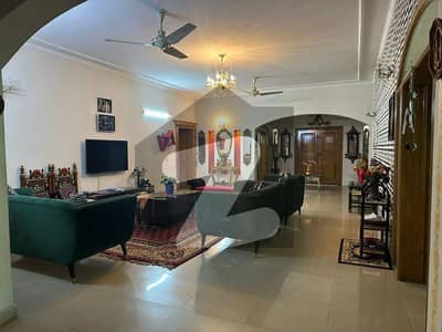 این ایف سی 1 لاہور میں 3 کمروں کا 2 کنال بالائی پورشن 75.0 ہزار میں کرایہ پر دستیاب ہے۔