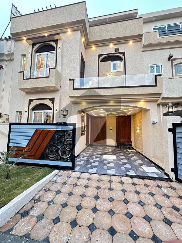 Exquisite 5 Marla Designer House for Sale in Rafi Block