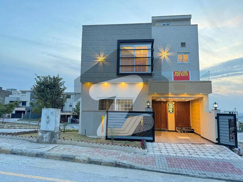 6 Marla Corner Luxury Designer House For Sale in Rafi Block Phase 8
