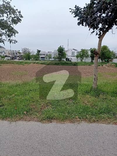 1 Kanal Plot On Ideal Location For Sale