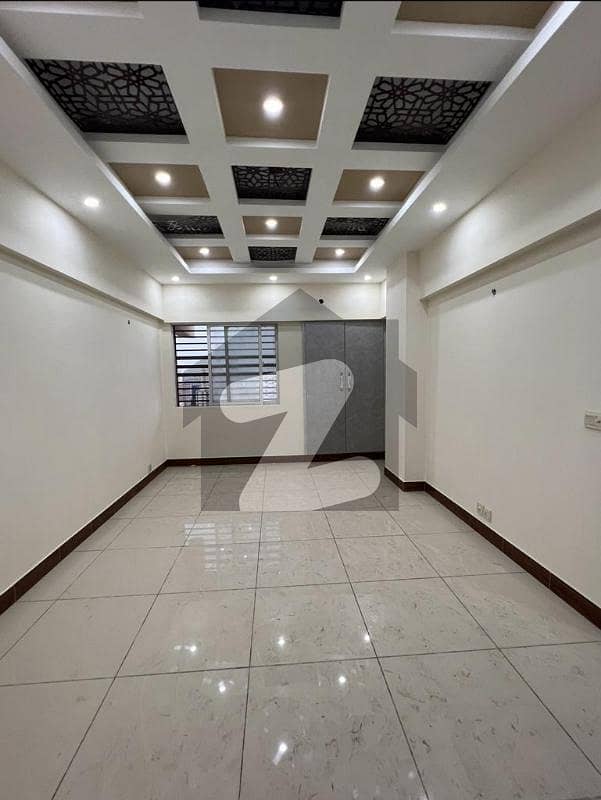 خالد بِن ولید روڈ کراچی میں 3 کمروں کا 7 مرلہ فلیٹ 4.1 کروڑ میں برائے فروخت۔
