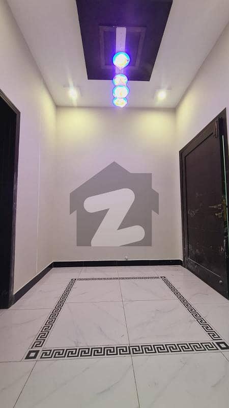 ویلینشیاء ہاؤسنگ سوسائٹی لاہور میں 7 کمروں کا 1 کنال مکان 7.25 کروڑ میں برائے فروخت۔