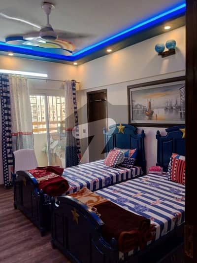 خالد بِن ولید روڈ کراچی میں 4 کمروں کا 11 مرلہ فلیٹ 7.0 کروڑ میں برائے فروخت۔