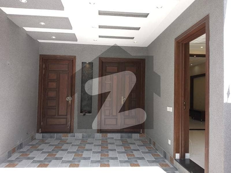 5 Marla Brand New First Entery Full House for rent in johar town