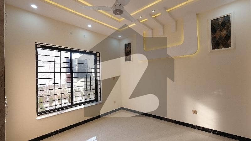 1000 Square Feet House In Beautiful Location Of D-12 In D-12