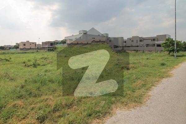 1 Kanal Pair Corner Plot for Sale on Central Location in DHA Lahore Phase 7