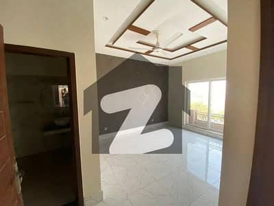 8 MARLA BRAND NEW HOUSE FOR SALE IN IDEAL LOCATION
