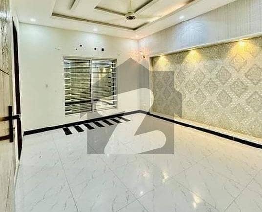 Unoccupied House Of 20 Marla Is Available For sale In DHA Defence