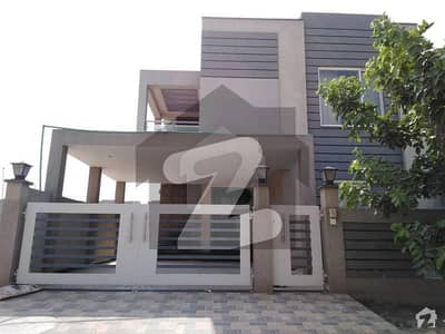 9 Marla Villa In Dha Multan Available For Rent