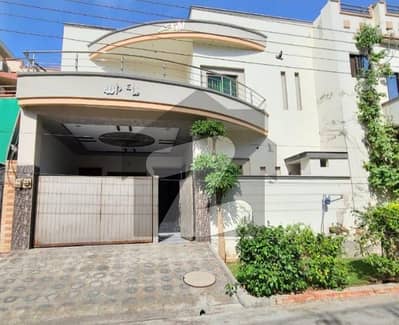البرکت ولاز فیصل آباد میں 4 کمروں کا 6 مرلہ مکان 1.7 کروڑ میں برائے فروخت۔