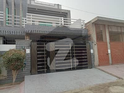 عباس بنگلوں رحیم یار خان میں 6 کمروں کا 10 مرلہ مکان 2.5 کروڑ میں برائے فروخت۔