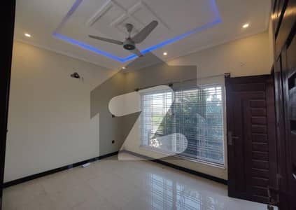 Bahria Enclave Sector N 5 Marla House Available For Rent