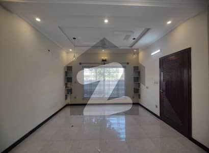 Bahria Enclave Sector N 5 Marla House Available For Rent