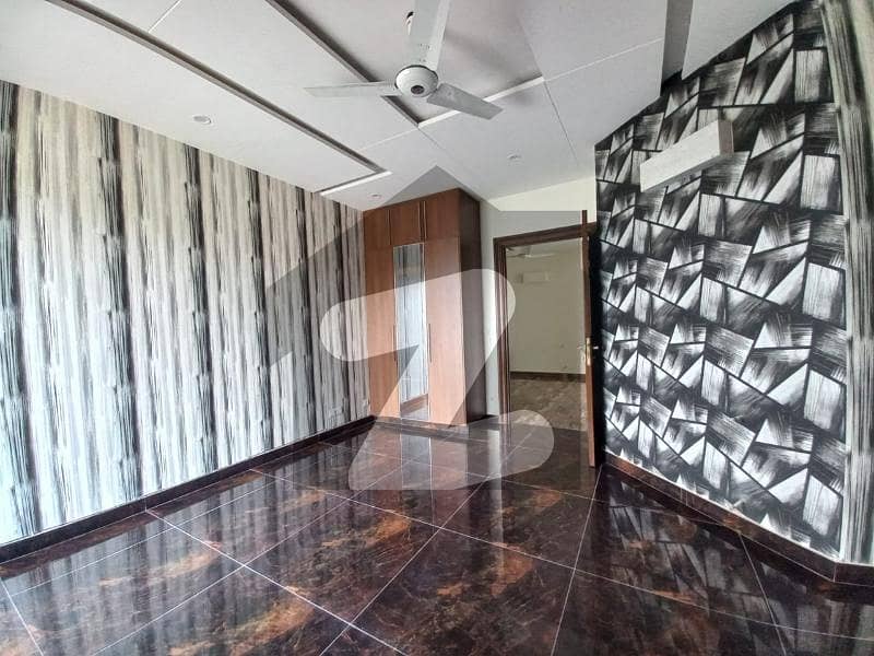 DHA Phase 3 7 Marla Luxury House For Rent