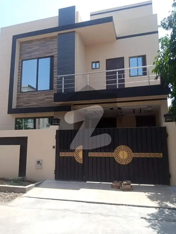 5-Marla House Available A+ Construction For Sale Hot Location In New Lahore City