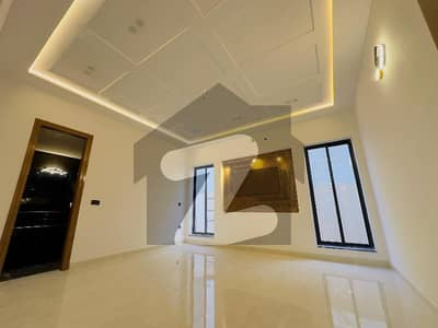 17 Marla Main Boulevard Ultra-Modern Brand New House for sale