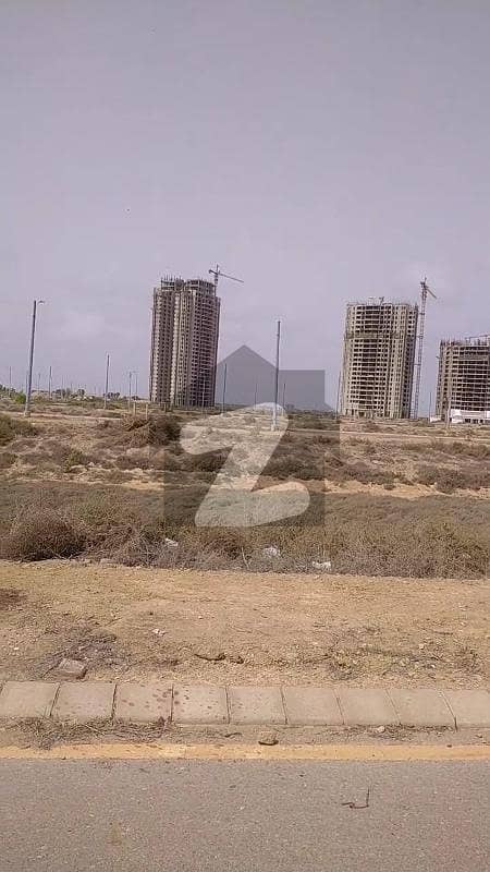 ڈی ایچ اے فیز 8 - زون ای ڈی ایچ اے فیز 8,ڈی ایچ اے ڈیفینس,کراچی میں 1 کنال رہائشی پلاٹ 5.8 کروڑ میں برائے فروخت۔