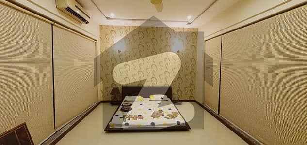 ڈی ایچ اے فیز 8 ڈیفنس (ڈی ایچ اے),لاہور میں 5 کمروں کا 1 کنال مکان 3.0 لاکھ میں کرایہ پر دستیاب ہے۔