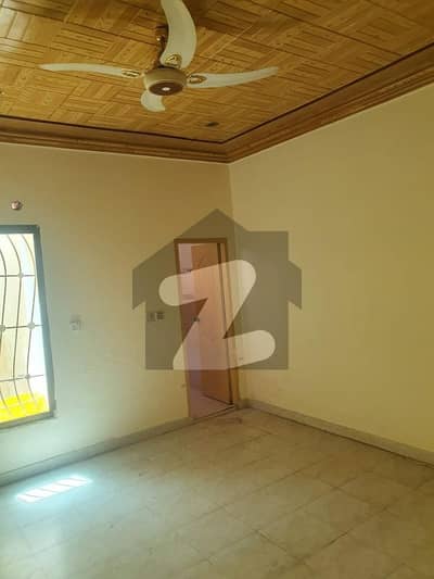 عباس بنگلوں رحیم یار خان میں 5 کمروں کا 10 مرلہ مکان 2.25 کروڑ میں برائے فروخت۔