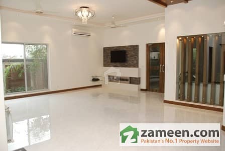 1 Kanal, 4 Marla, Brand New Bungalow For Sale In Wapda Town Lahore - Consisting Of 6 Beds