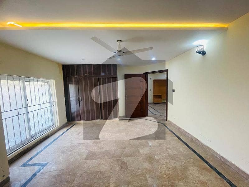 7 Marla House For Sale In Umer Block