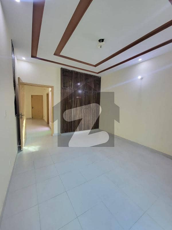 8 MARLA UPPER PORTIONS FOR RENT IN PCSIR STAFF COLLEGE ROAD LAHORE