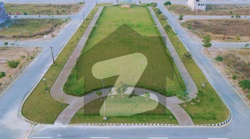 لیک سٹی ۔ سیکٹر ایم-3 ایکسٹینشن 1 لیک سٹی,رائیونڈ روڈ,لاہور میں 10 مرلہ رہائشی پلاٹ 1.39 کروڑ میں برائے فروخت۔