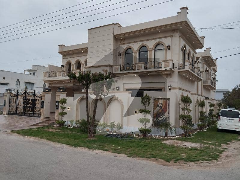 1 Kanal Corner Brand New House At 60 Feet Road Available For Sale