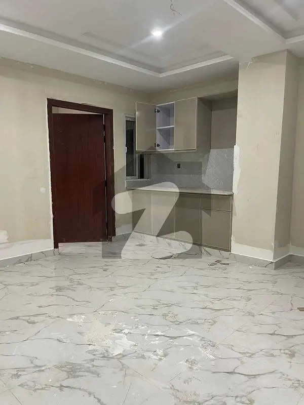 Investor Rate One Bed Ready To Move Flat For Sale In FAISAL MARGALLA CITY