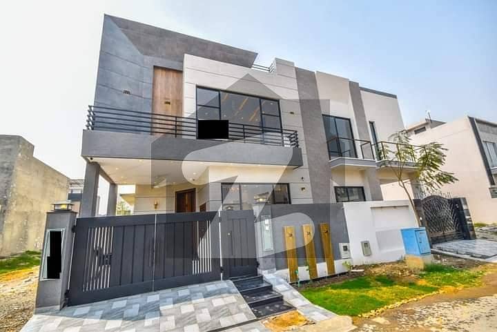 Luxurious 5 Marla House Modern Design Available For Sale In DHA Phase 9 Town
