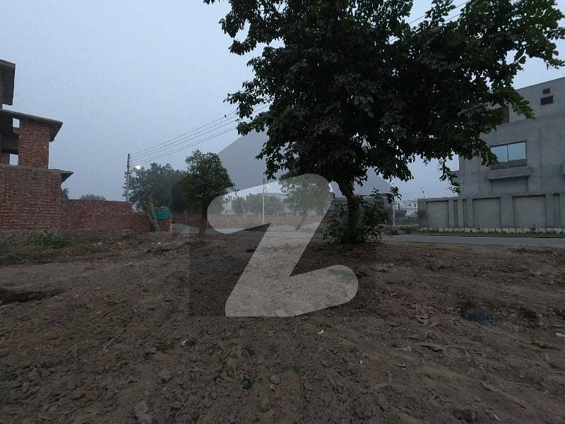 1 Kanal Residential Plot In Central Park Housing Scheme Of Lahore Is Available For sale