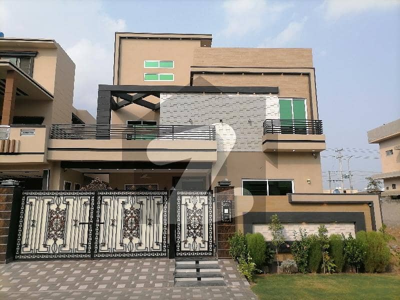 سینٹرل پارک ۔ بلاک جی سینٹرل پارک ہاؤسنگ سکیم,لاہور میں 5 کمروں کا 10 مرلہ مکان 2.9 کروڑ میں برائے فروخت۔