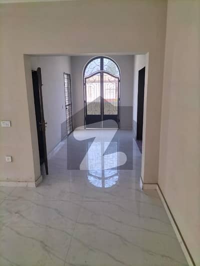 Kanal Upper portion for Rent in Valencia Town Lahore