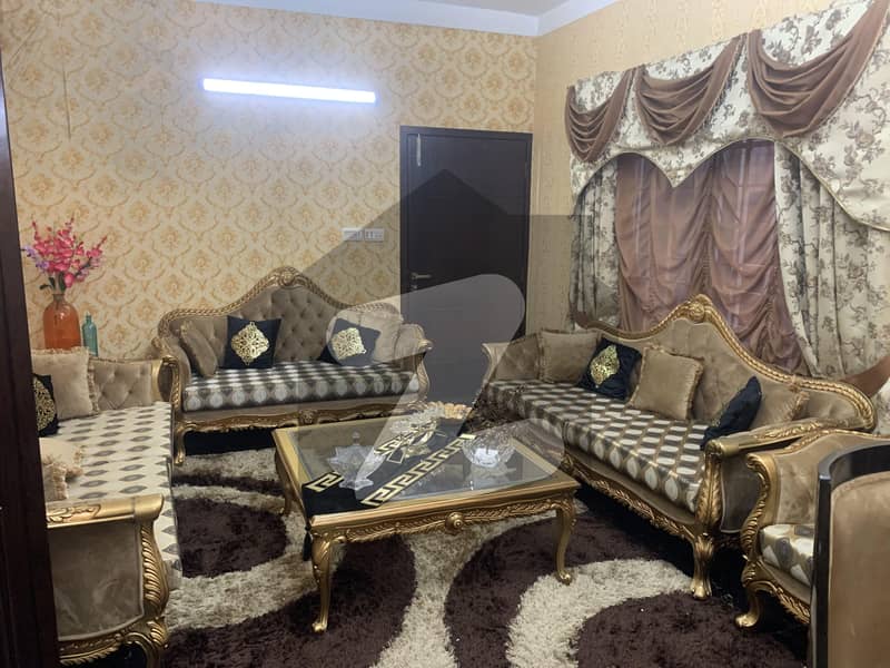 10 MARLA HOUSE FOR SALE 40 FT ROAD IN HOT LOCATION