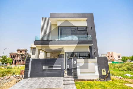 Near Park And Mosque 5 Marla With Beautiful Lavish House For Sale In Dha 9 town