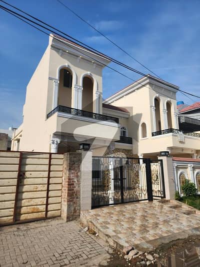 10 Marla Duplex Houses Available For Sale Near Emporium Mall In Johar Town