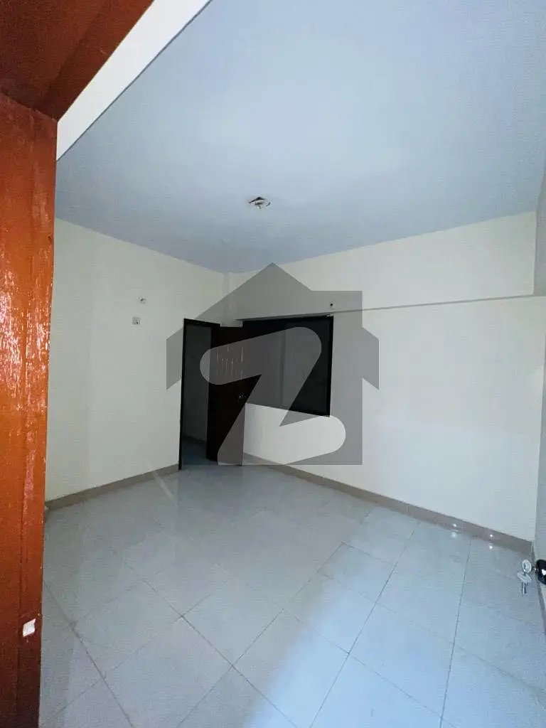 3 Bed Dd On 1300 Sq. Ft, Flat Available For Rent In 