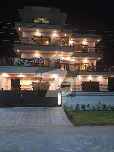 ایل ڈی اے ایوینیو لاہور میں 11 کمروں کا 1 کنال عمارت 8.8 کروڑ میں برائے فروخت۔