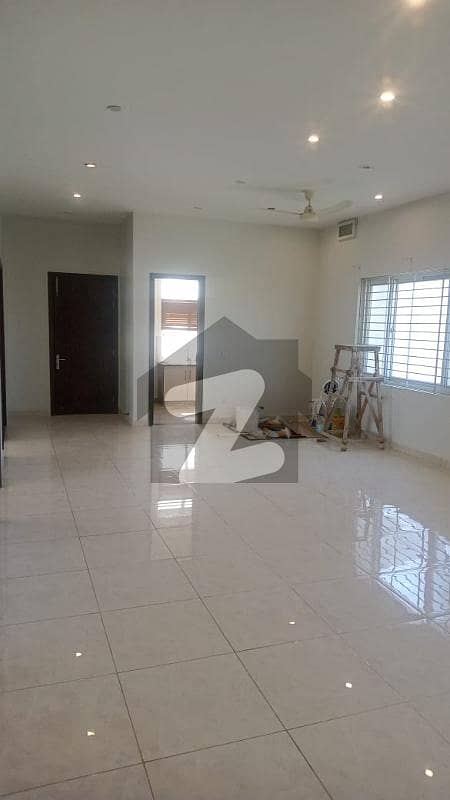 500 Yard 3 Bed With Attached Bath Upper Portion In Phase 8