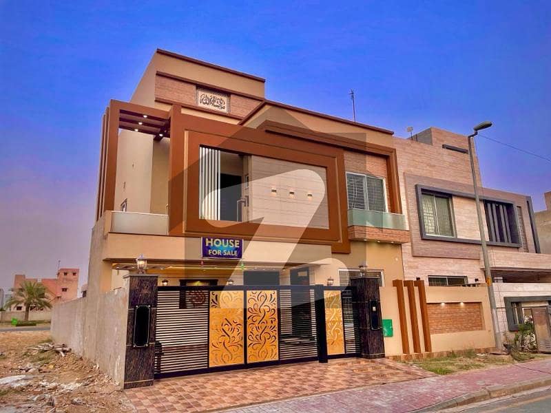 10 Marla House For Sale In Talha Block Bahria Town Lahore