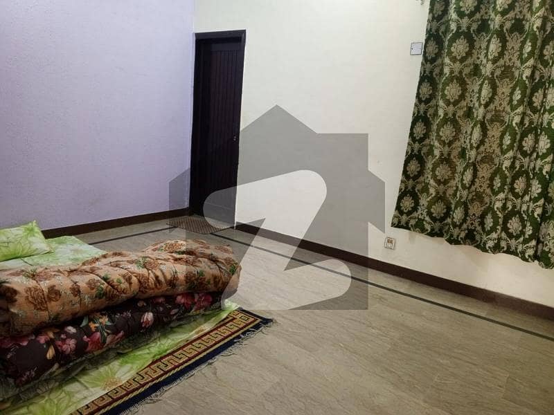 7.5 MARLA HOUSE FOR RENT NEAR PUNJAB COLLEGE