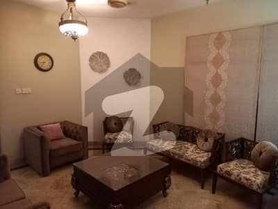 کلفٹن ۔ بلاک 1 کلفٹن,کراچی میں 3 کمروں کا 7 مرلہ مکان 6.0 کروڑ میں برائے فروخت۔