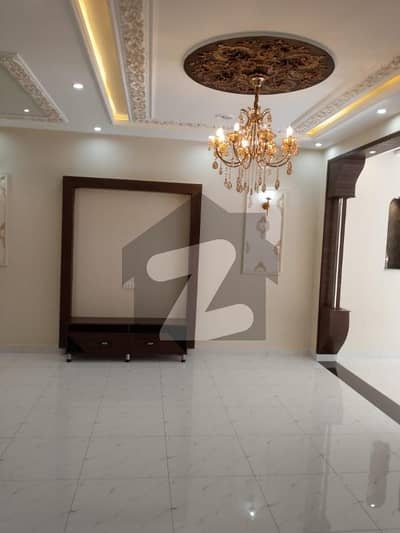 جوہر ٹاؤن فیز 2 - بلاک کیو جوہر ٹاؤن فیز 2,جوہر ٹاؤن,لاہور میں 5 کمروں کا 5 مرلہ مکان 1.1 لاکھ میں کرایہ پر دستیاب ہے۔