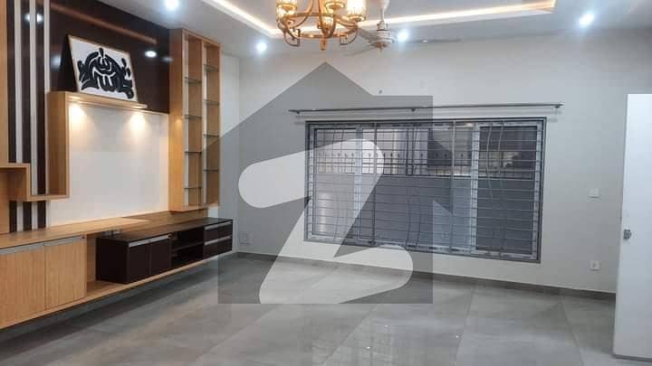 DHA Phase 2 Islamabad 1 Kanal Upper Potion Available For Rent 3 Bedroom 3 Washroom
1 Drawing Dining 1 Kitchen1 Car Park Gas Available Electric Separate