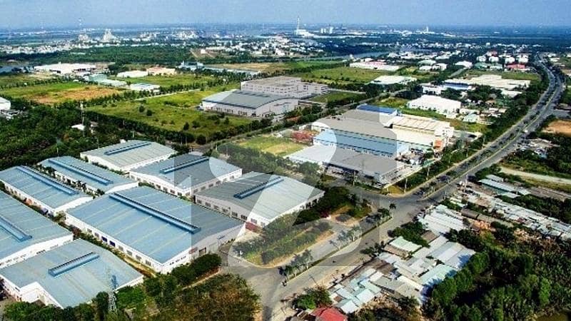 ایم 3 انڈسٹریل سٹی فیصل آباد میں 64 کنال صنعتی زمین 13.0 کروڑ میں برائے فروخت۔