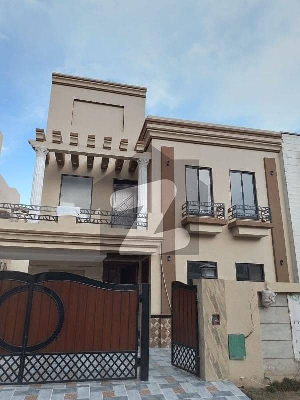 10 Marla Brand New First Entry House For Sale In Southern Block Bahria Orchard Lahore