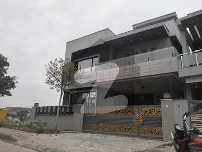 Bahria Enclave Sector J 10 Marla Brand New Luxury House For Rent Good Location Main Boulevard