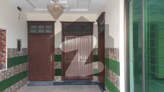 Ideal Location Near Park And Mosque Triple Storey House BBQ Area