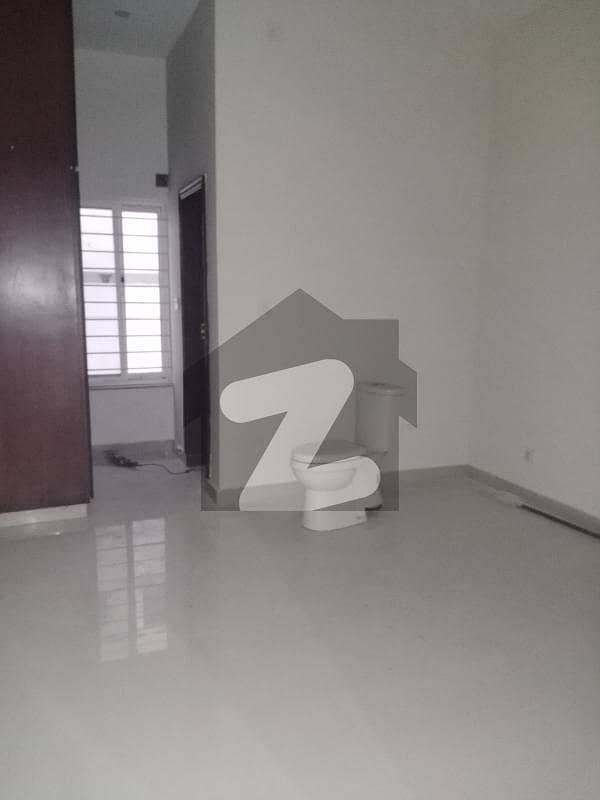 Pha Flat Available For Rent In G11