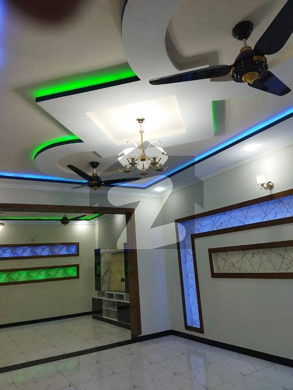 سوان گارڈن اسلام آباد میں 7 کمروں کا 10 مرلہ مکان 3.7 کروڑ میں برائے فروخت۔